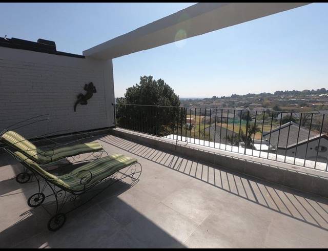 2 BEDROOM APARTMENT FOR SALE IN BENMORE GARDENS